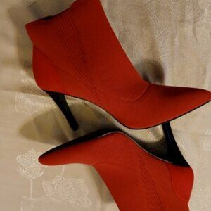 MIA Red Stretch Booties  Size 10